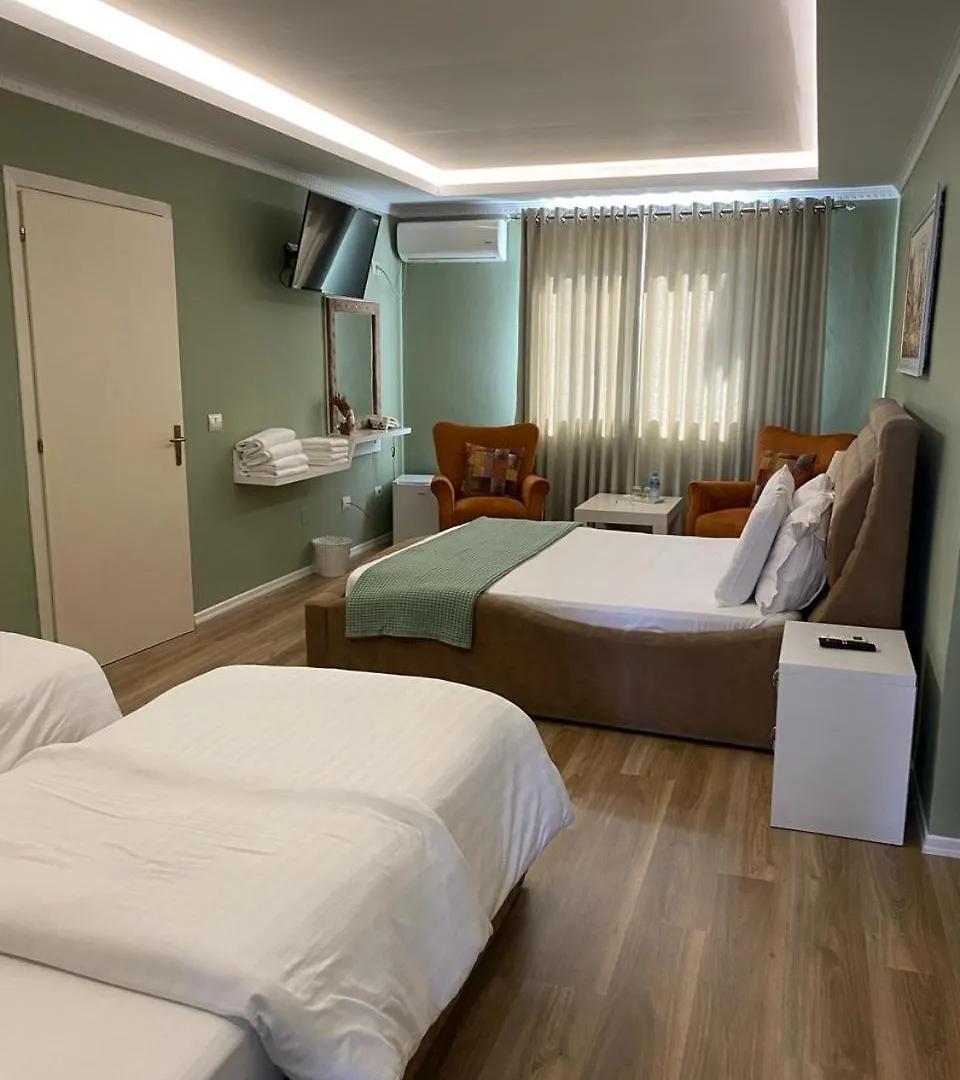 Vila Park Hotel 1 Тирана 0*,  Албания